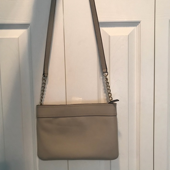 Kate Spade bag with bow! - Picture 2 of 4